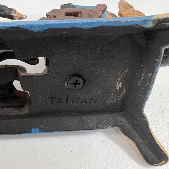 Vintage Cast Iron The Dentist Chair Pulling Teeth Mechanical Bank - Picture 11 of 12